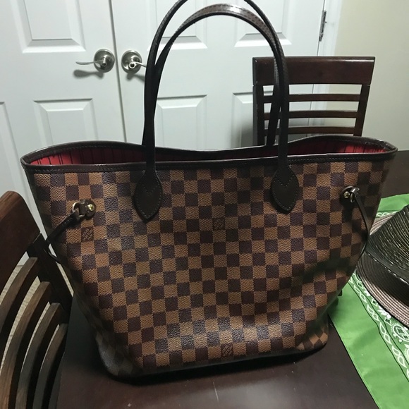 Louis Vuitton Handbags - Louis Vuitton Damier MM neverfull tote